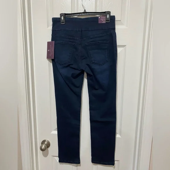 Gloria Vanderbilt Amanda Pull-on Slim Leg Classic Rise Jean Size 6 Petit… - Picture 2 of 15